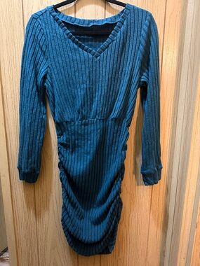 Women’s Teal Ribbed V-Neck Long Sleeve Dress